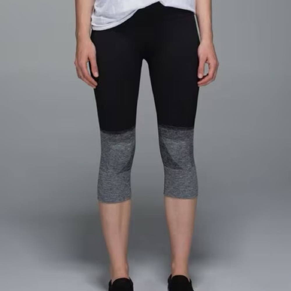 Lululemon Seamlessly Street Crop Yoga Leggings Black Gray Ombre Stretch Size 4